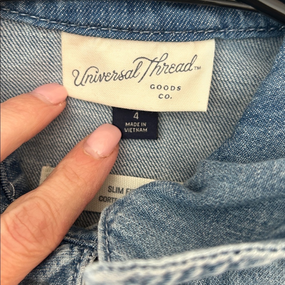 Universal Thread Light Blue Jean Jacket - Picture 2 of 4